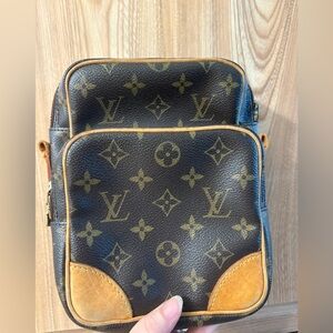 Auth Louis Vuitton Amazon monogram bag No Strap